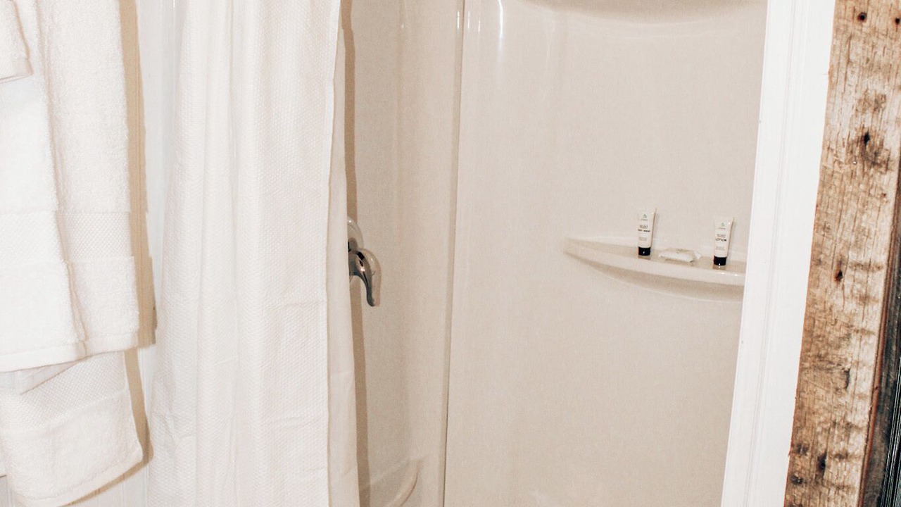 Photo of Bathroom in Tebbetts