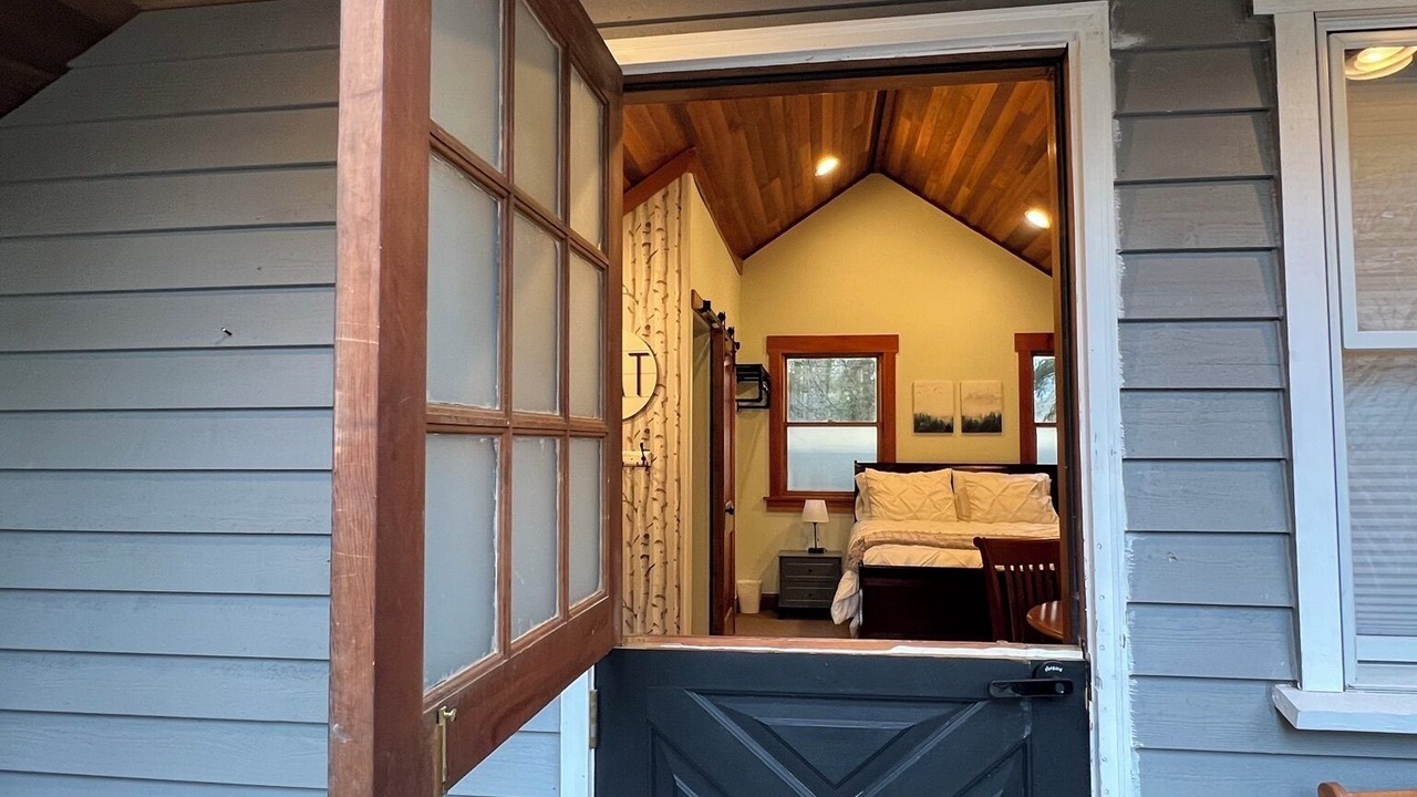 Photo of Others in Tanner