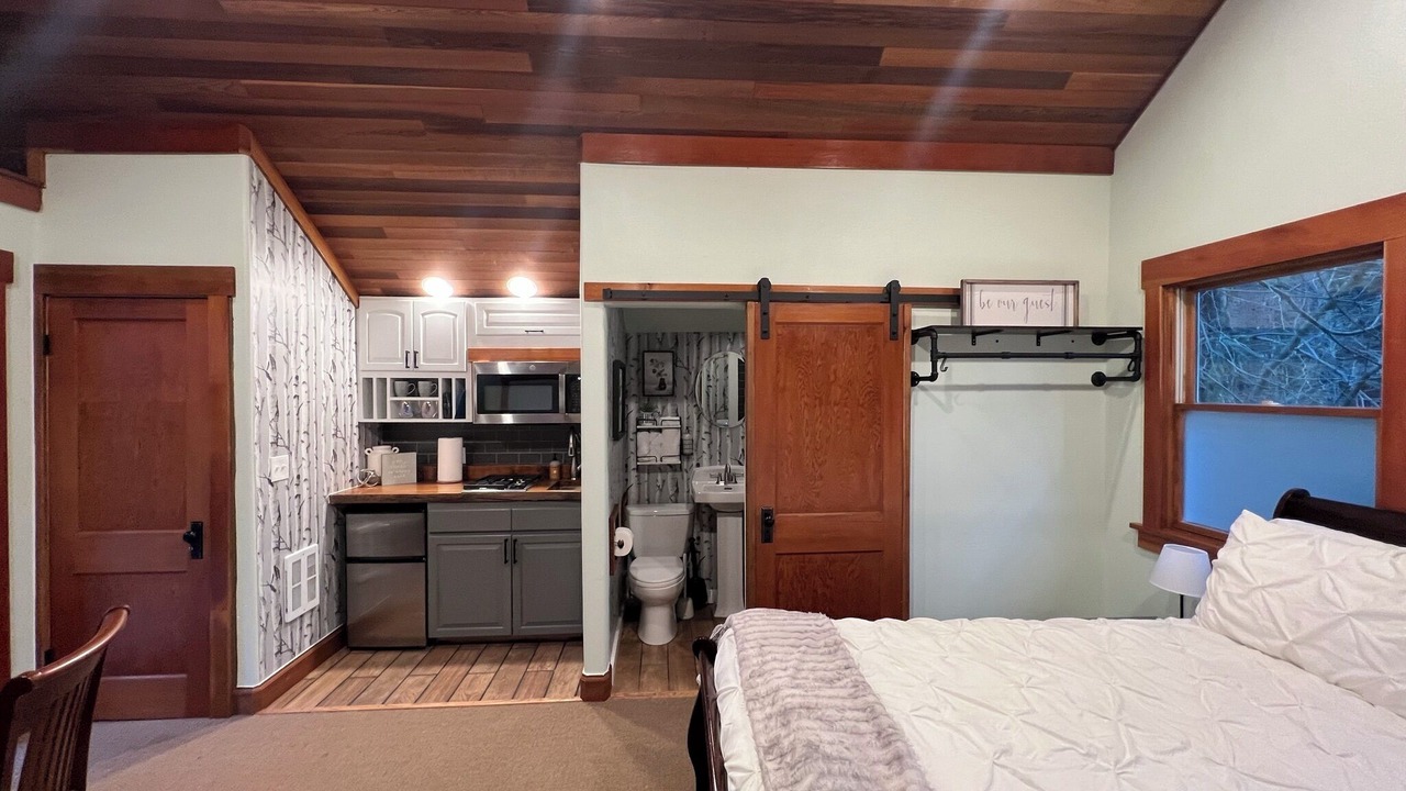 Photo of Bedroom in Tanner