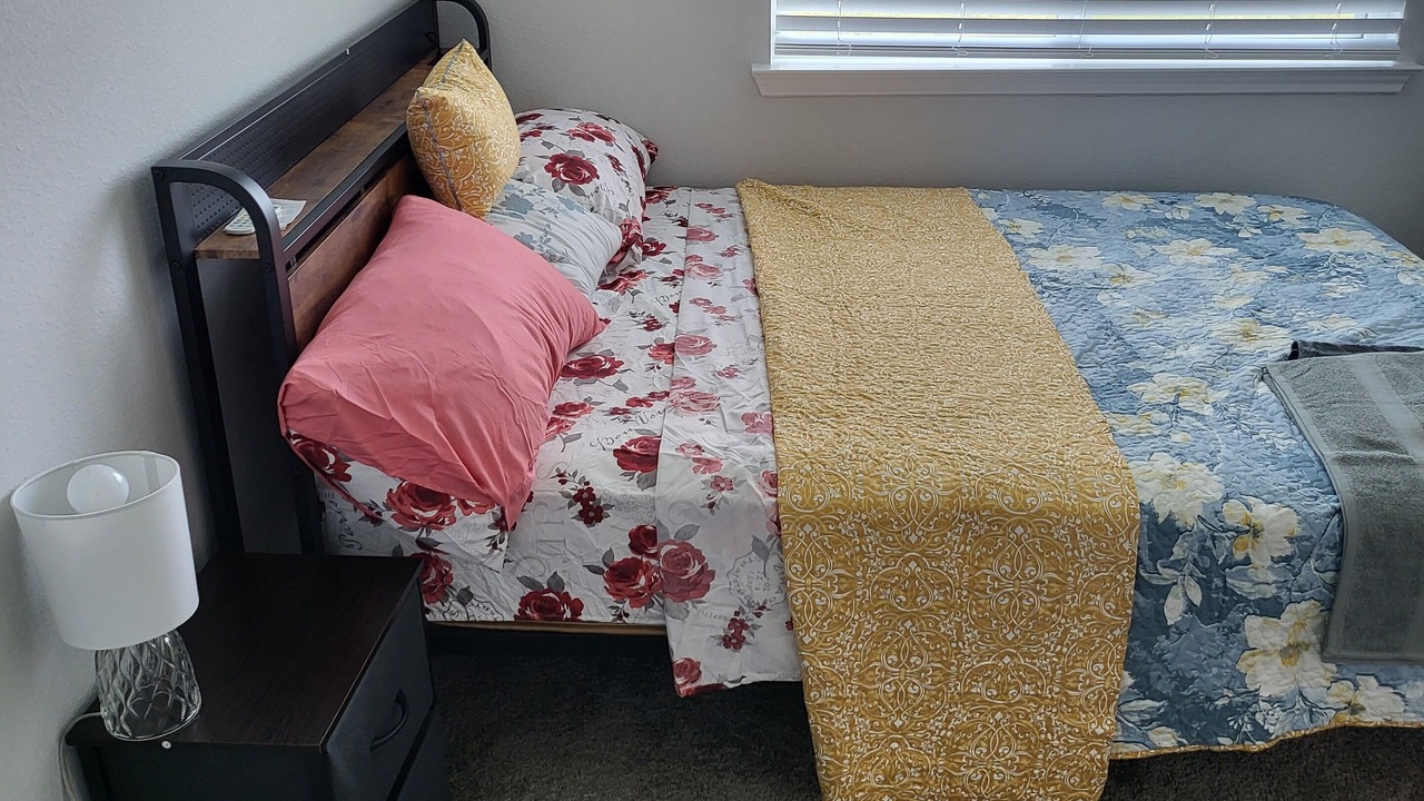 Photo of Bedroom in Everman