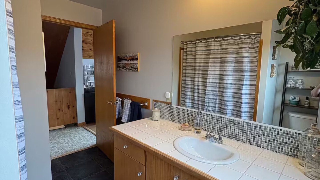 Photo of Bathroom in Rossport