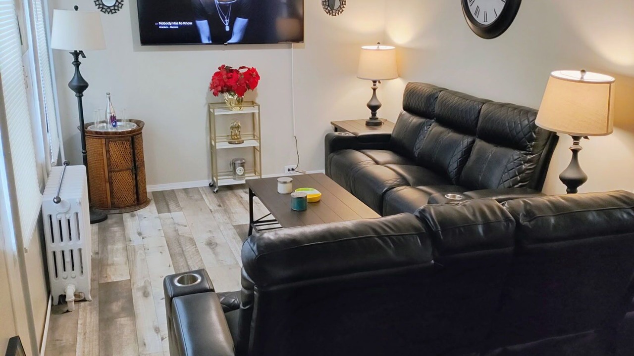 Photo of Livingroom in Albany