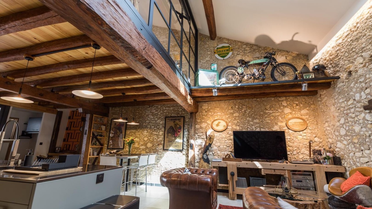 Photo of Others in Roquefort