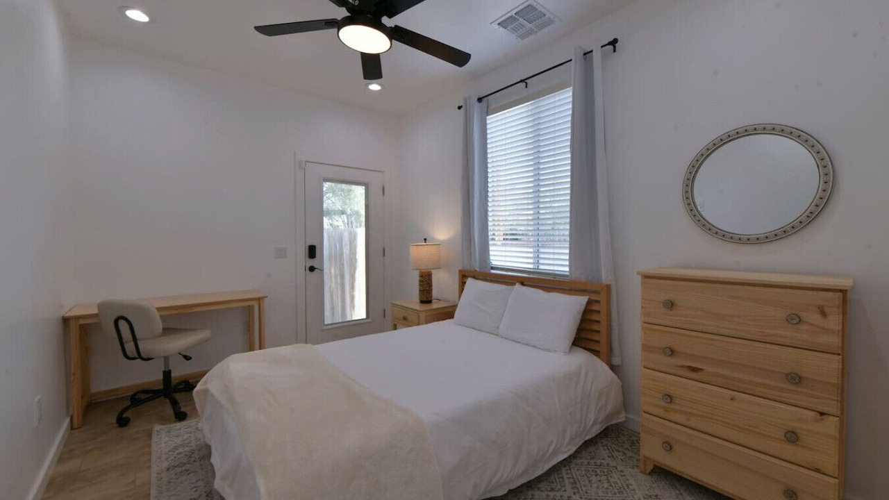 Photo of Bedroom in Feldman's