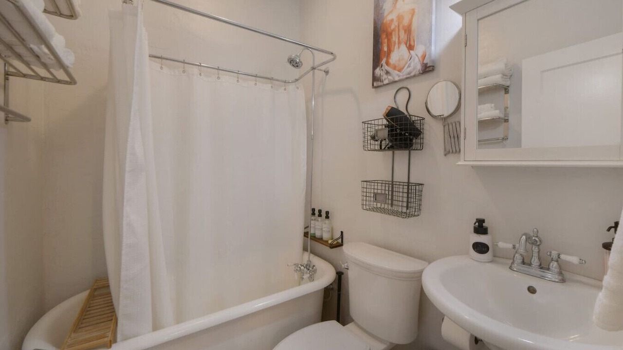 Photo of Bathroom in Feldman's