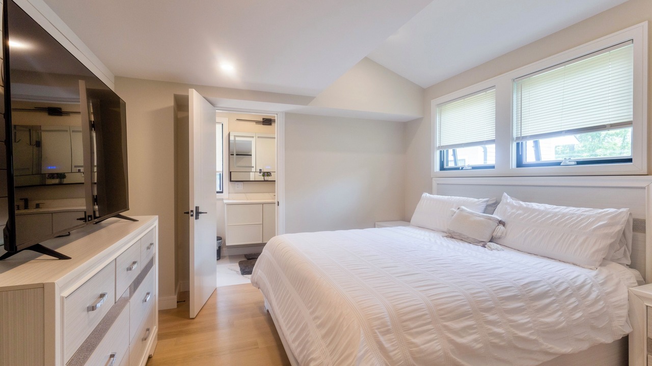 Photo of Bedroom in Tisbury