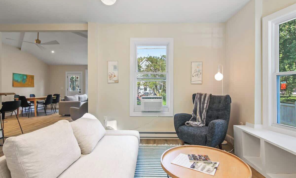 Photo of Livingroom in Ithaca