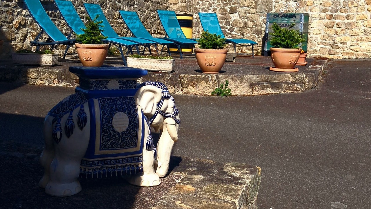 Photo of Outdoor in Megrit