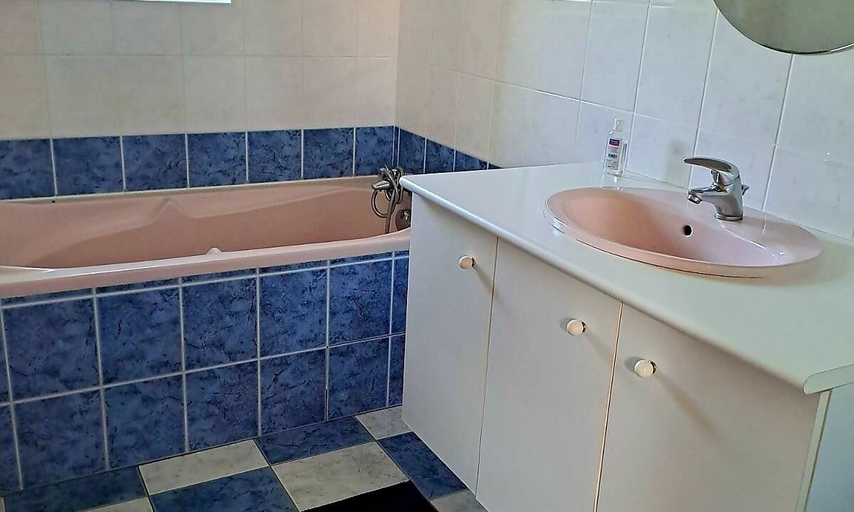 Photo of Bathroom in Megrit