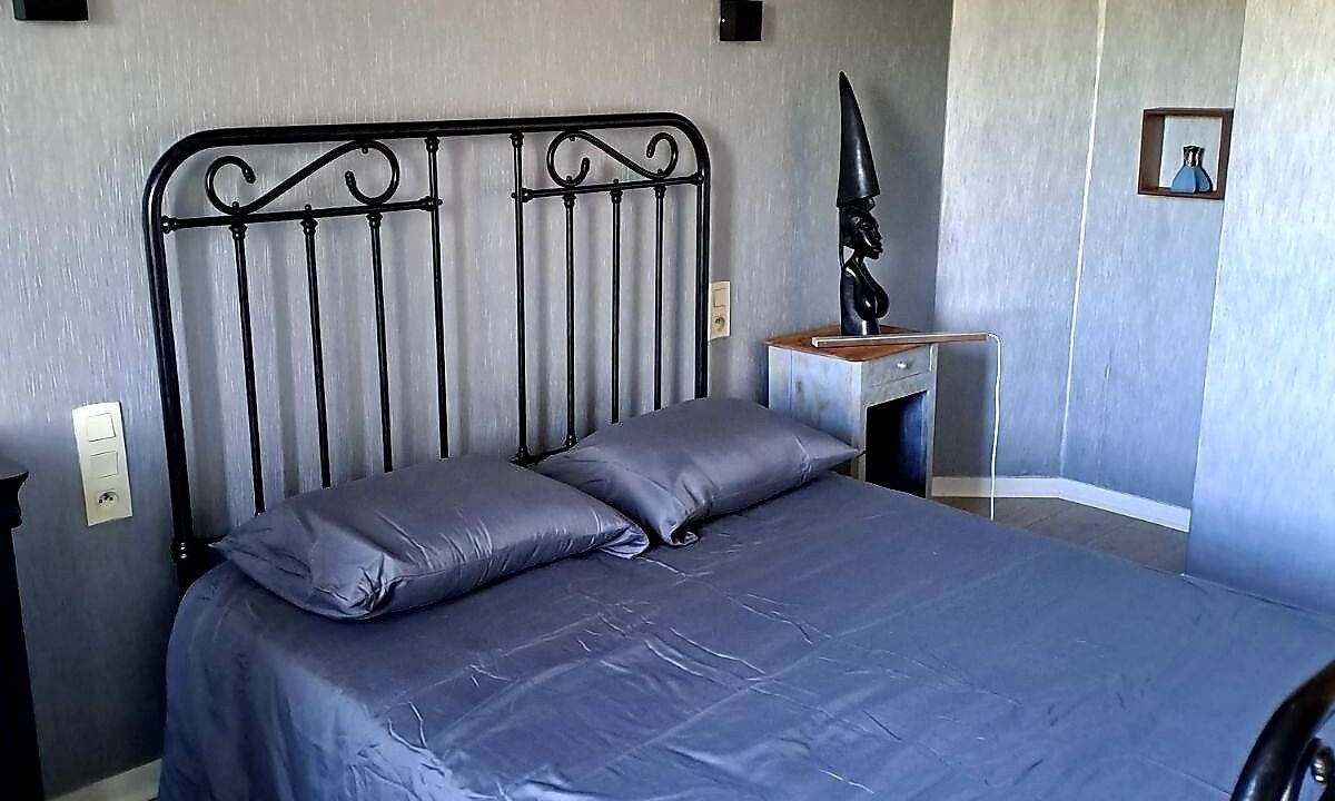 Photo of Bedroom in Megrit