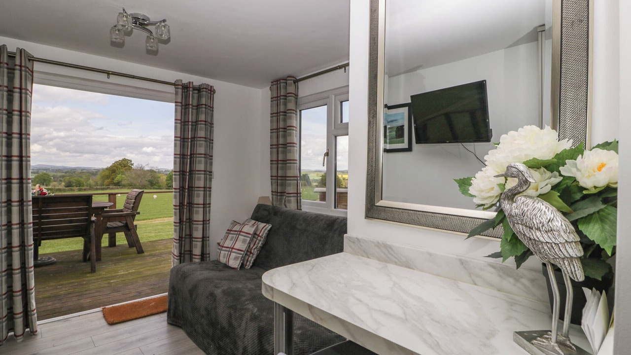 Photo of Livingroom in Llanvair Kilgeddin