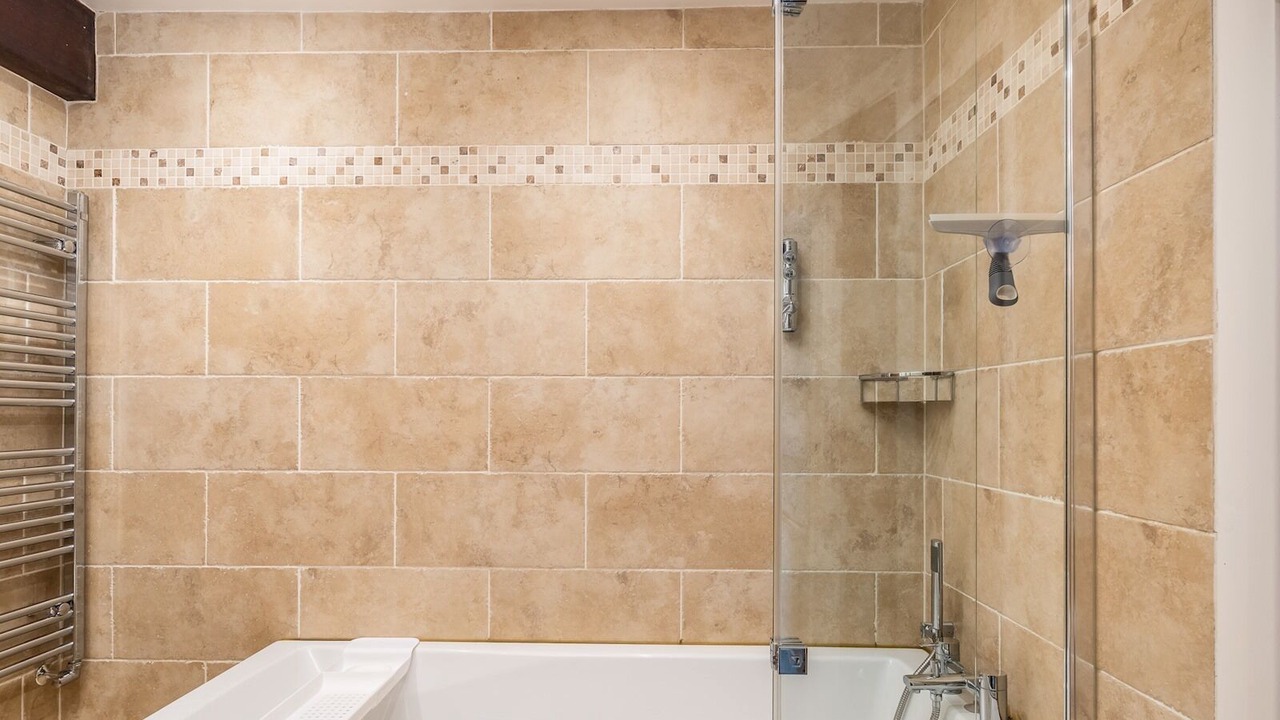 Photo of Bathroom in Radnage