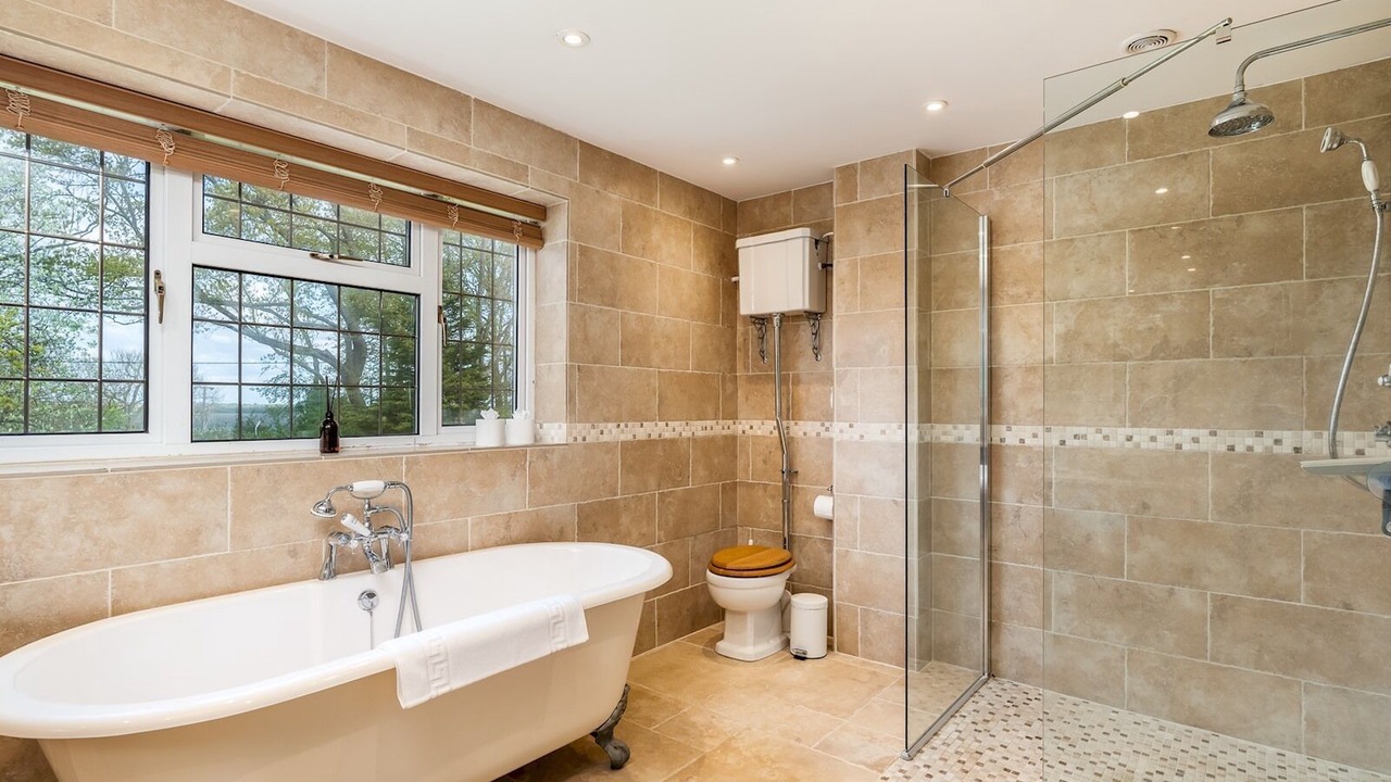 Photo of Bathroom in Radnage