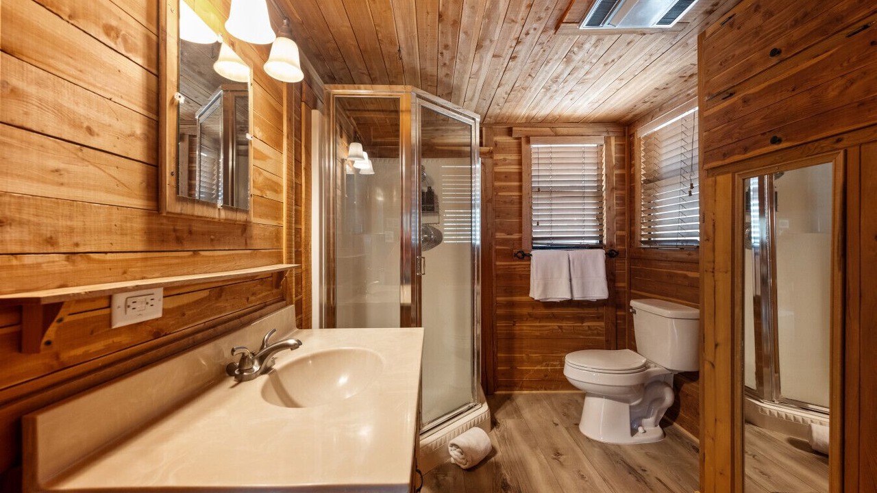 Photo of Bathroom in Spicewood