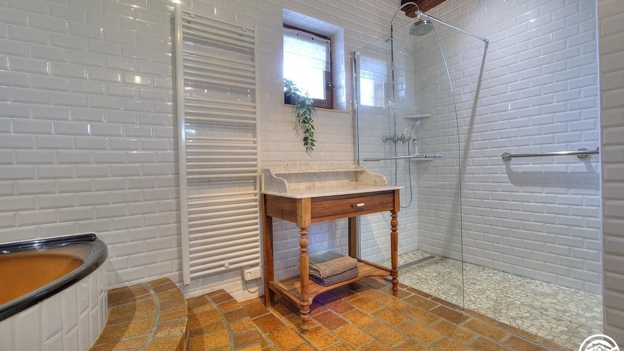 Photo of Bathroom in Domsure