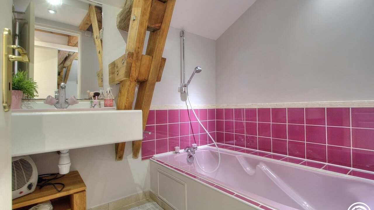 Photo of Bathroom in Domsure