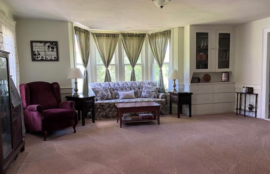 Photo of Livingroom in Owego