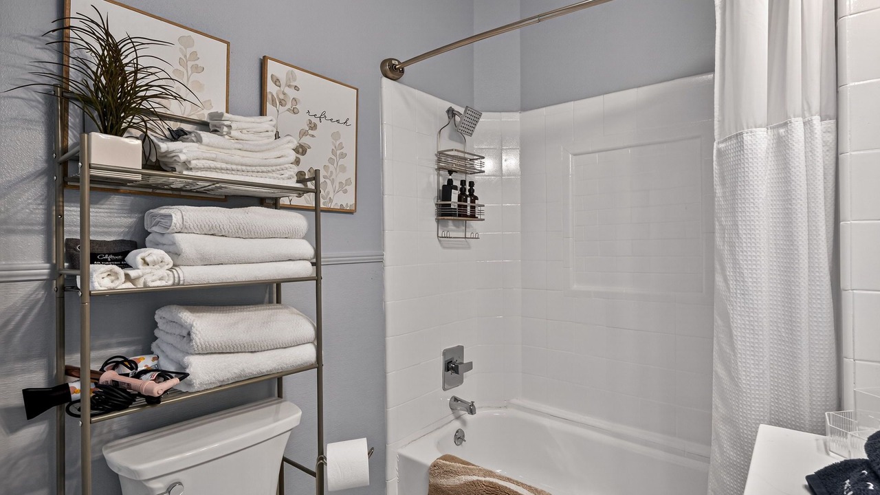 Photo of Bathroom in Government Hill