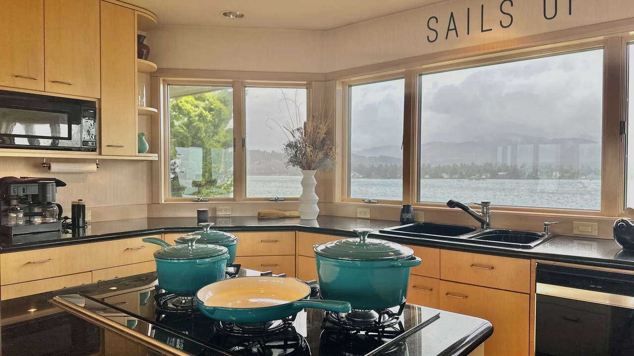 Photo of Kitchen in Gleneden Beach