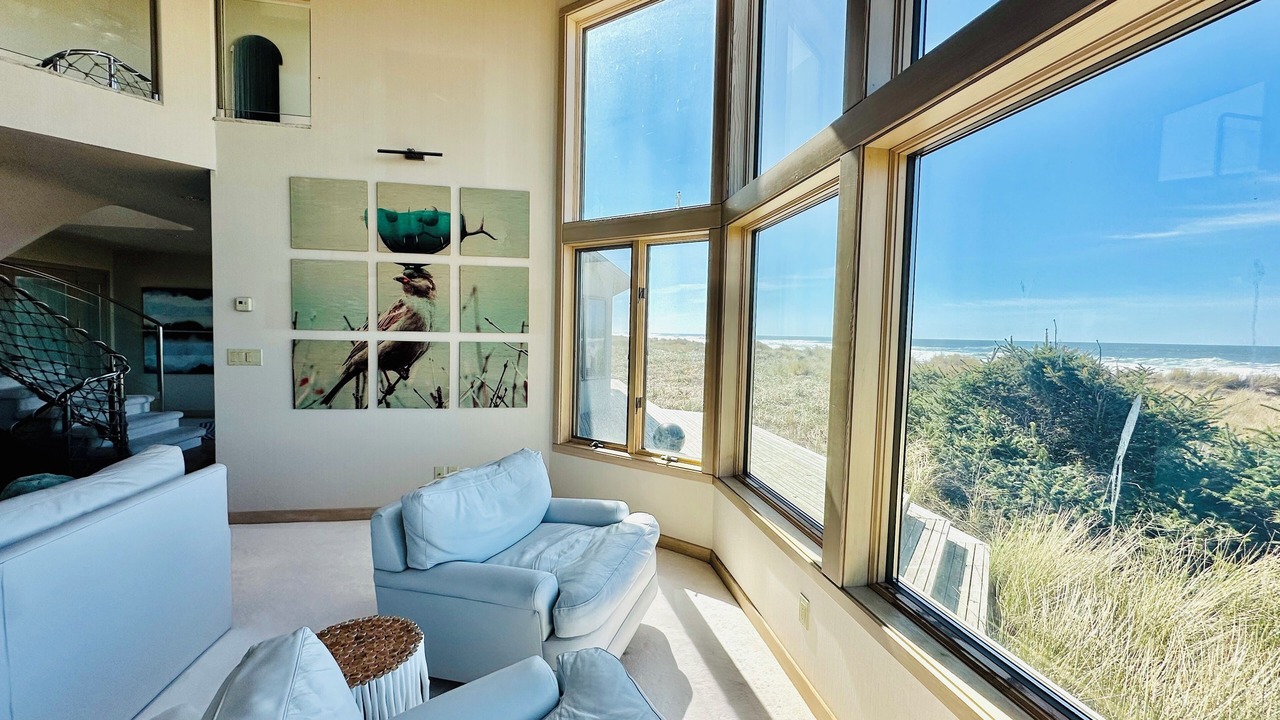 Photo of Livingroom in Gleneden Beach