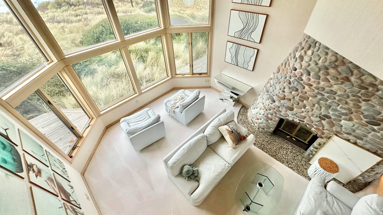 Photo of Livingroom in Gleneden Beach