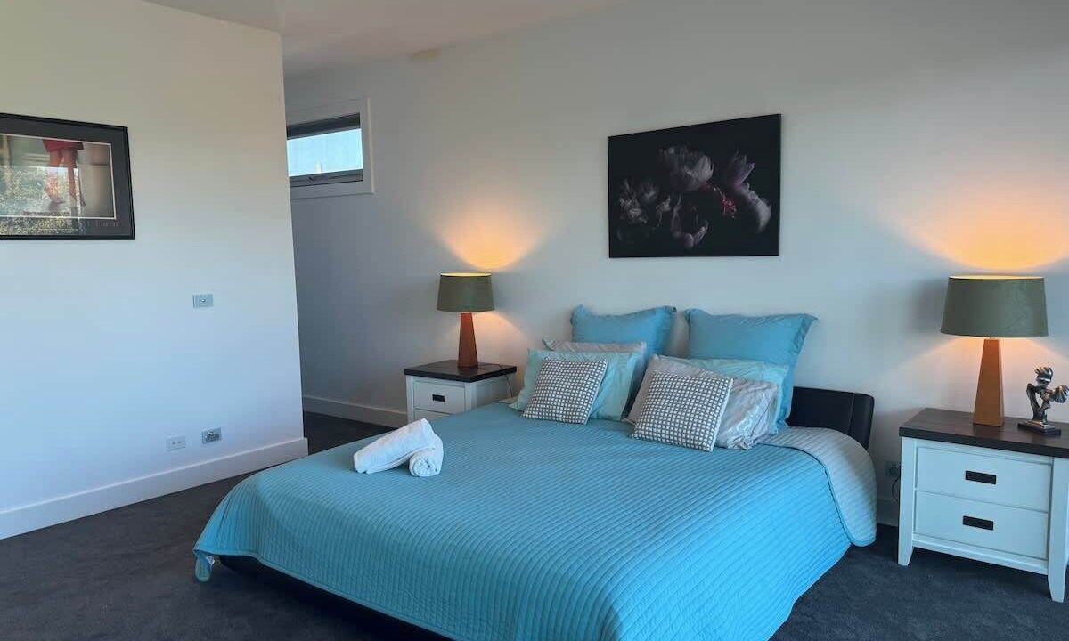 Photo of Others in North Shore