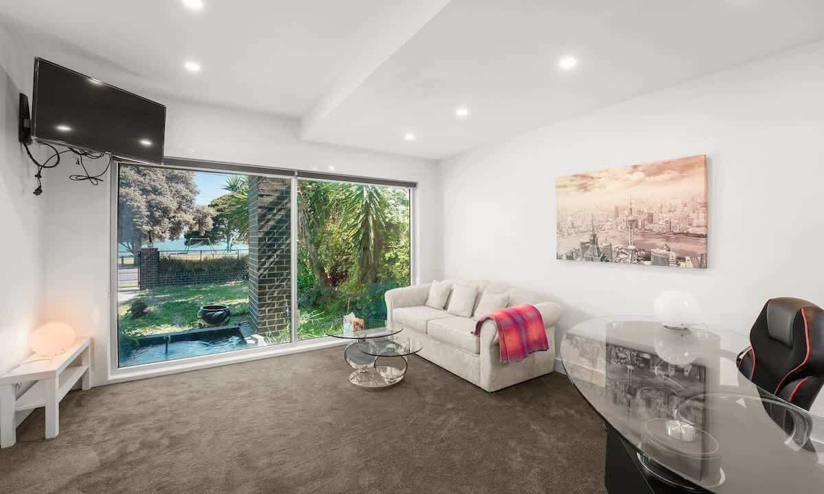 Photo of Livingroom in North Shore