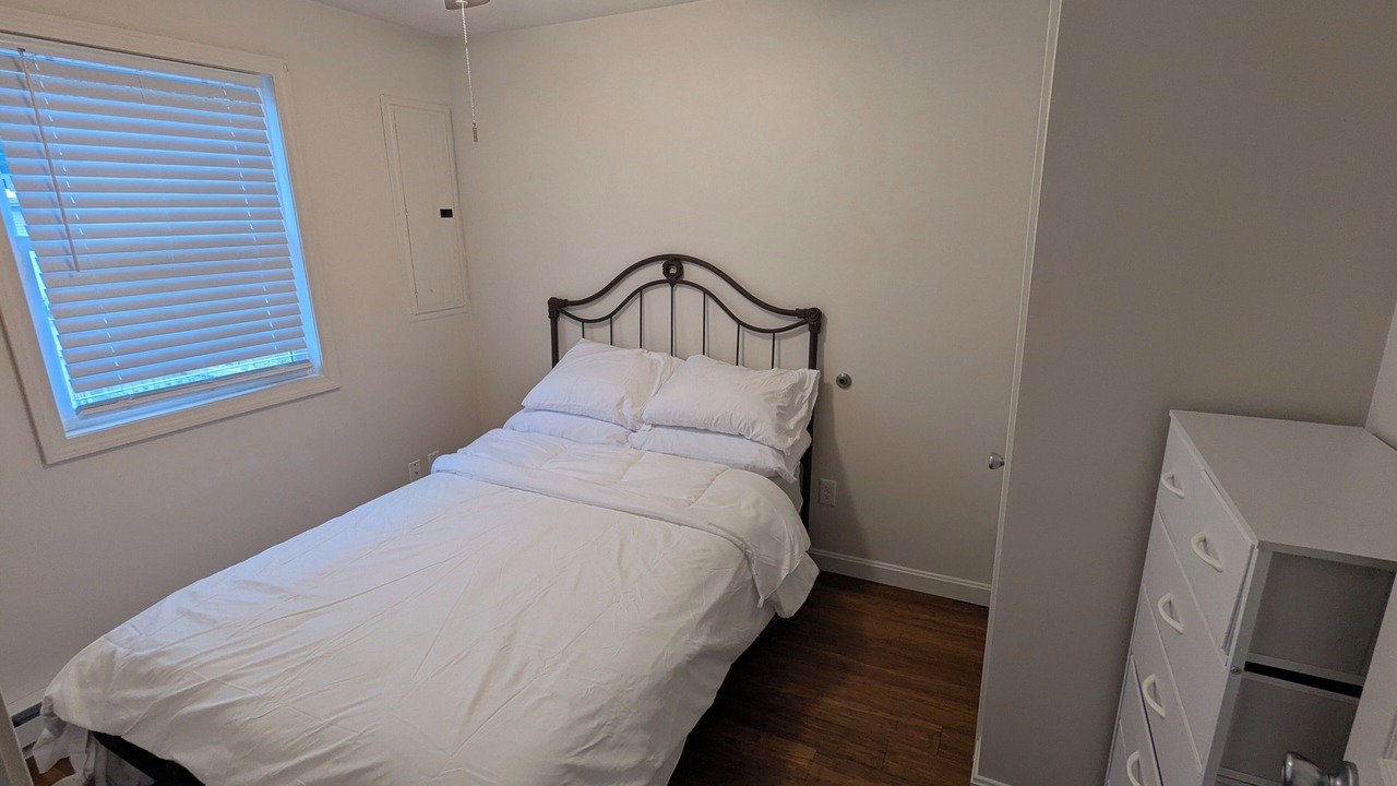 Photo of Bedroom in Warwick