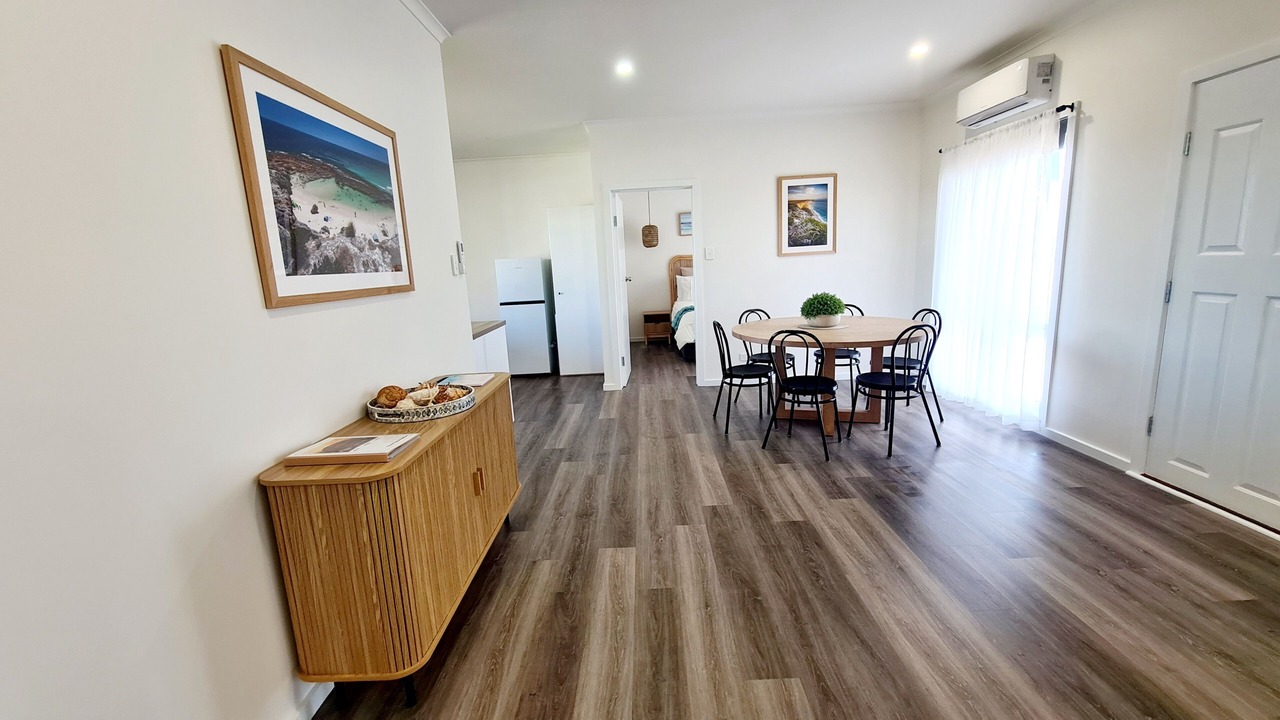 Photo of Others in Kingscote