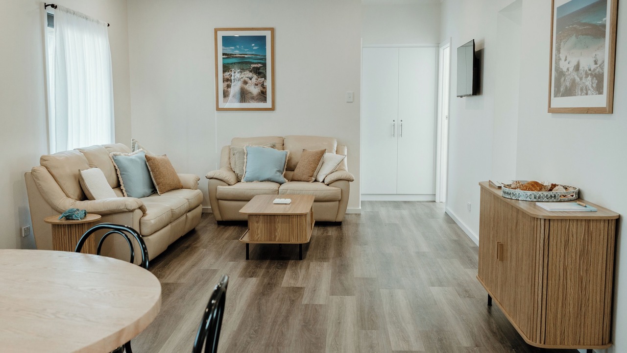 Photo of Others in Kingscote