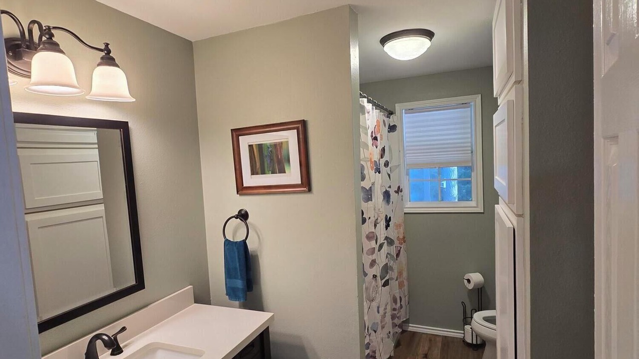 Photo of Bathroom in Broaddus