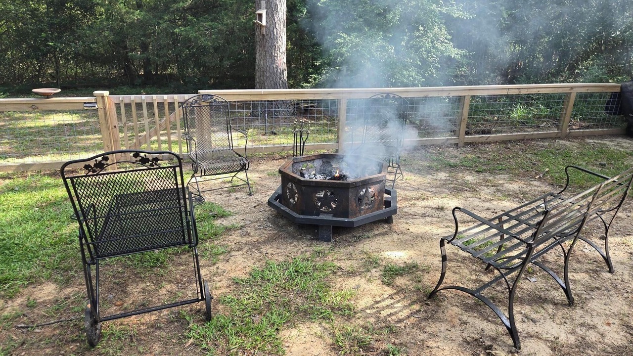 Photo of Outdoor in Broaddus