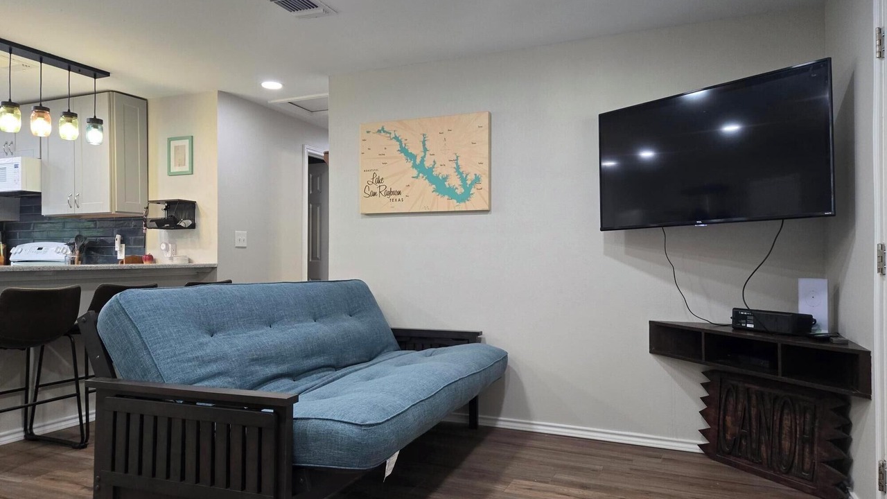 Photo of Livingroom in Broaddus