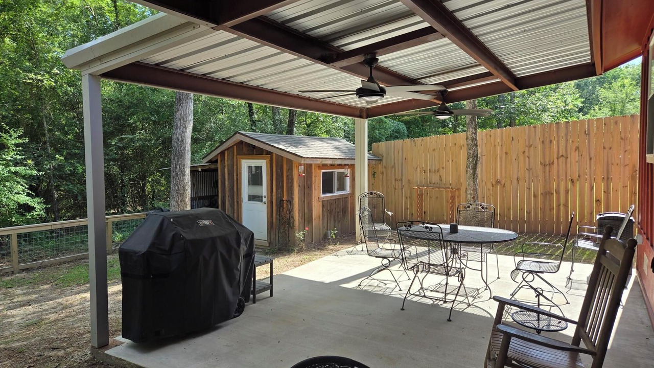 Photo of Outdoor in Broaddus