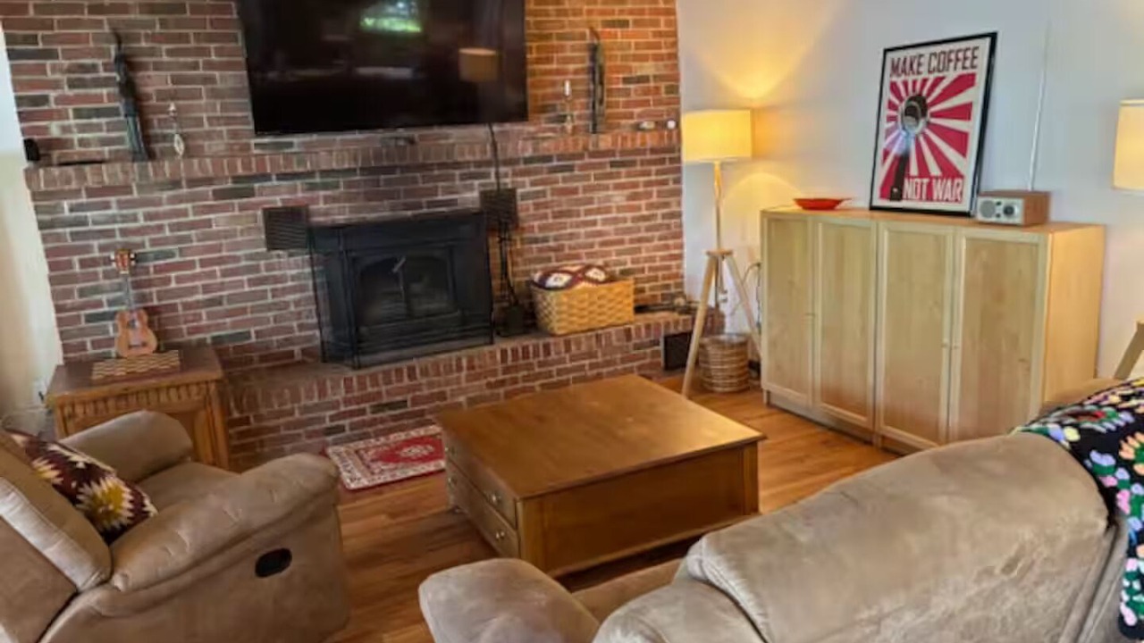 Photo of Livingroom in Monticello