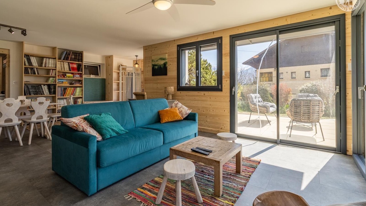 Photo of Livingroom in Mercury