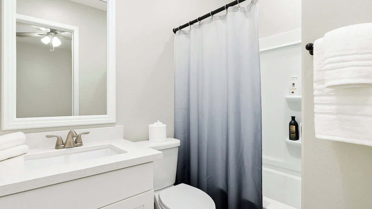 Photo of Bathroom in Glendale