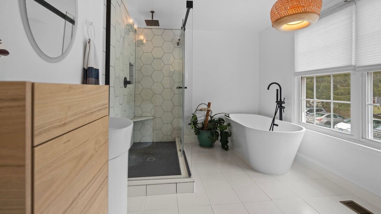Photo of Bathroom in Montgomery Village