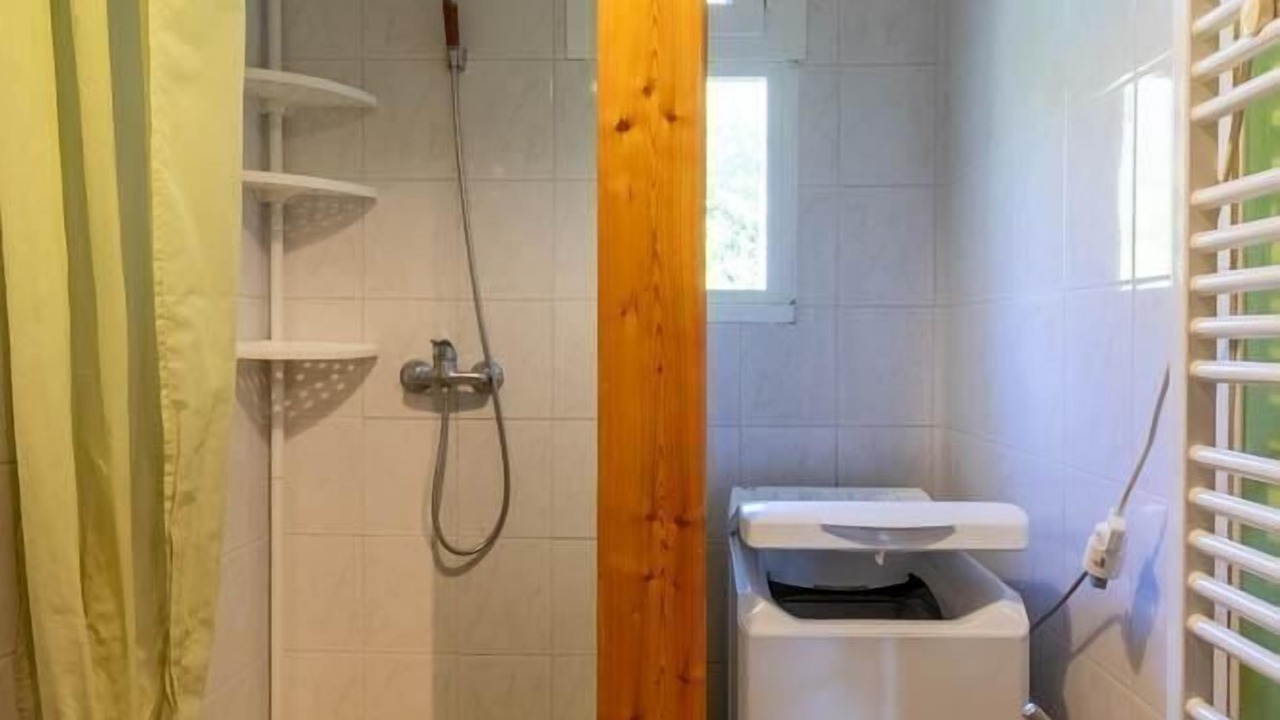 Photo of Bathroom in Mercury