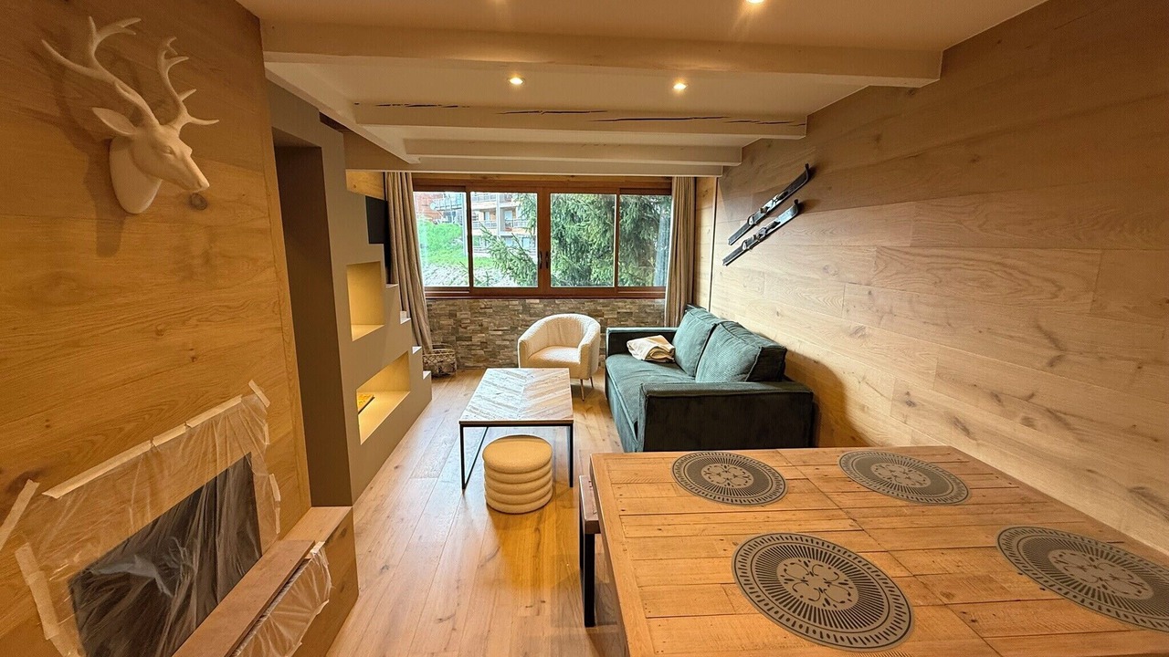 Photo of Livingroom in Peone