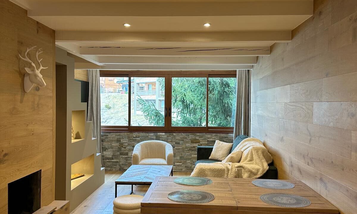 Photo of Others in Peone