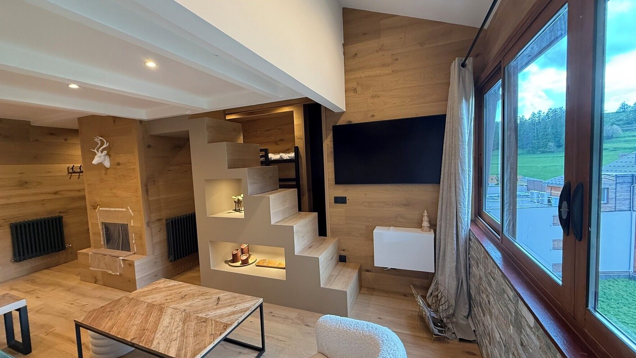 Photo of Others in Peone