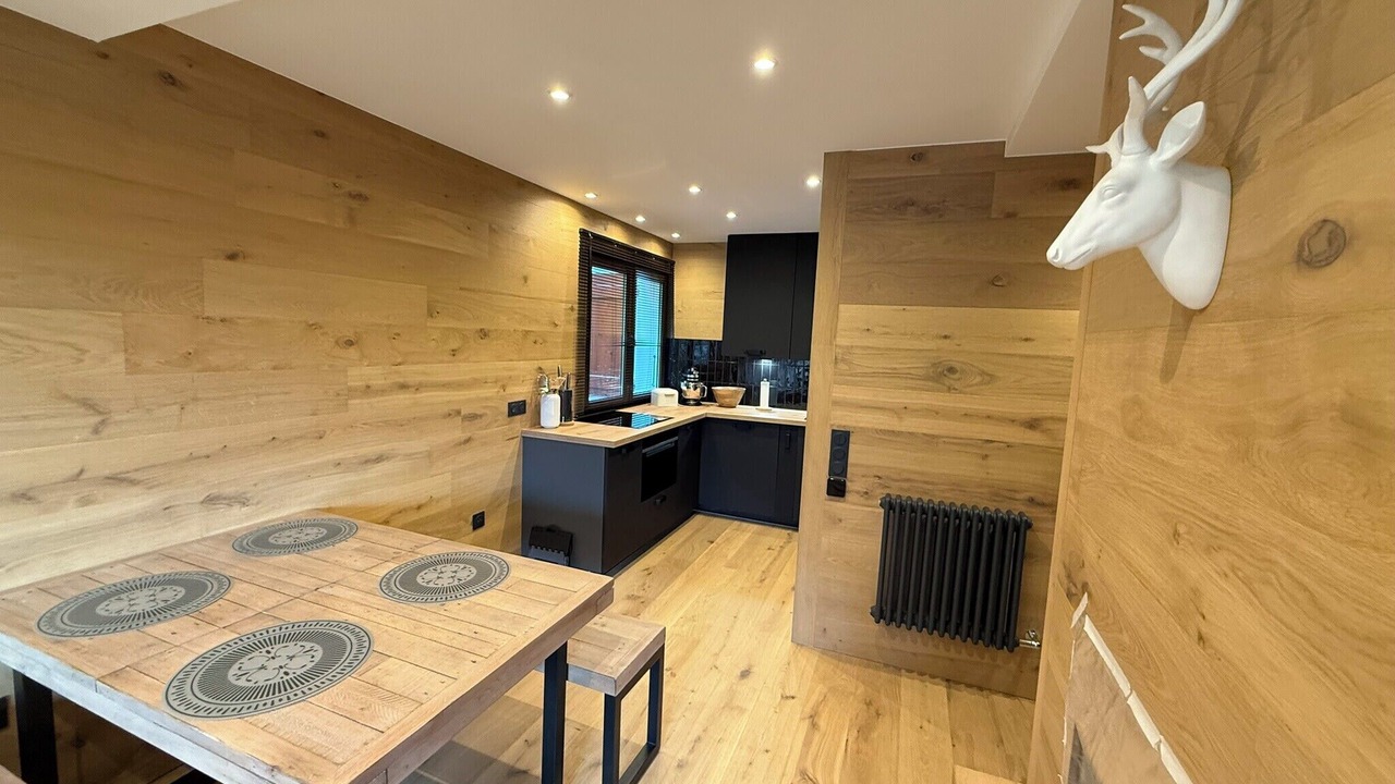 Photo of Others in Peone