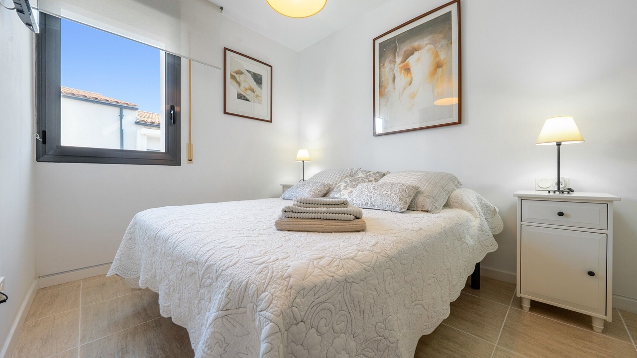 Photo of Bedroom in El Roc de Sant Gaieta