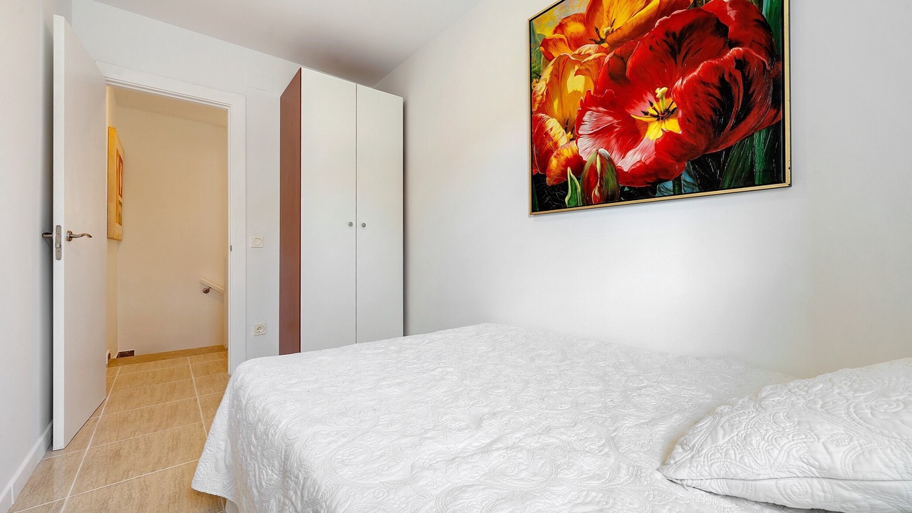 Photo of Bedroom in El Roc de Sant Gaieta