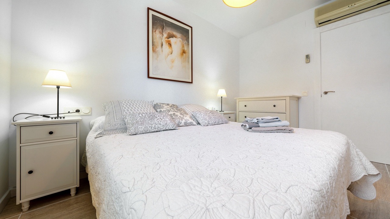 Photo of Bedroom in El Roc de Sant Gaieta