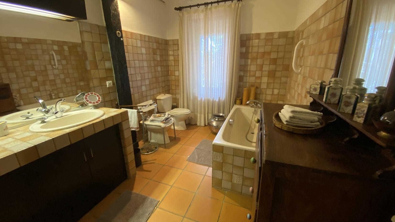 Photo of Bathroom in Bonrepos-Riquet