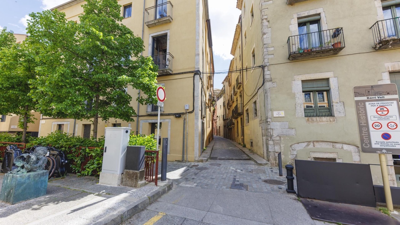 Photo of Others in Barri Vell