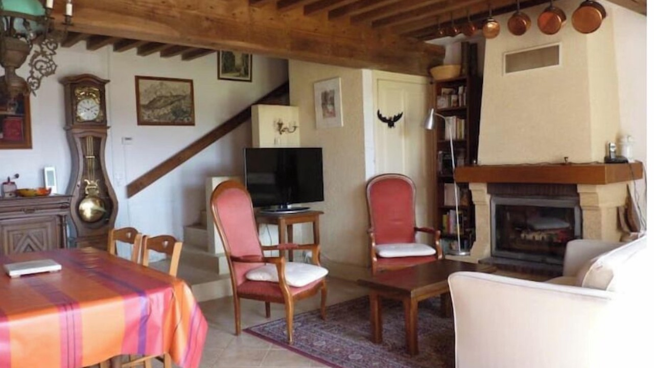 Photo of Livingroom in Moux-en-Morvan