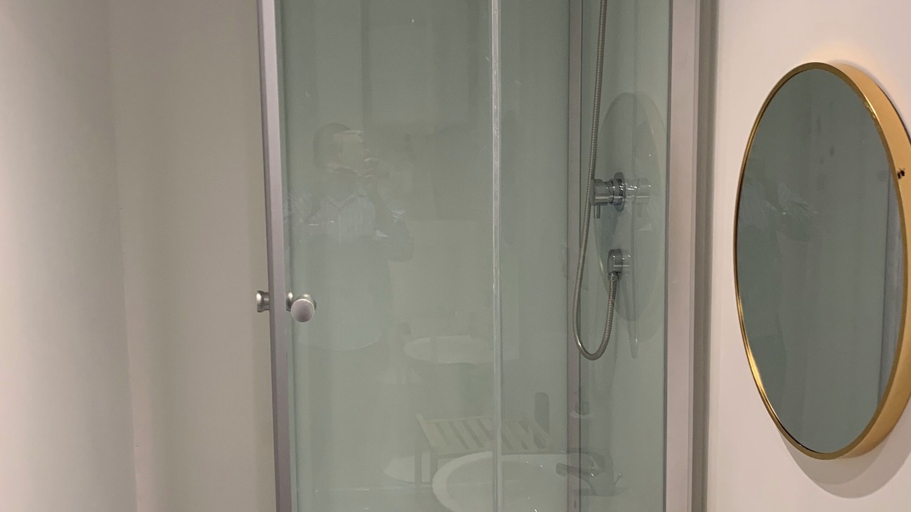 Photo of Bathroom in Les Mureaux